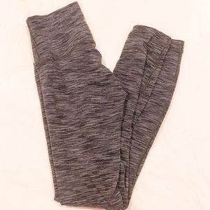LULULEMON black and white striped leggings